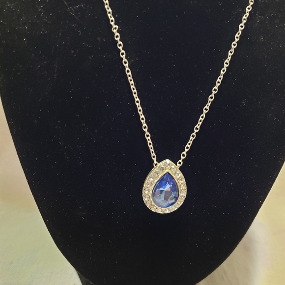 Elegant Silvertone Monet Necklace with Blue Teardrop Rhinestone Pendant - Picture 2 of 6